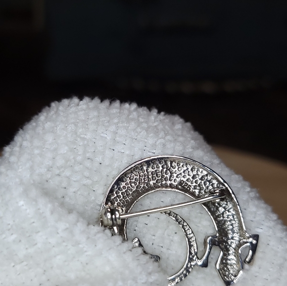 Southwest Sterling Iguana Pin - Picture 4 of 6